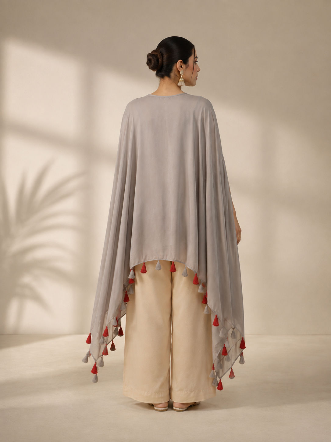 Sahar Cape Set